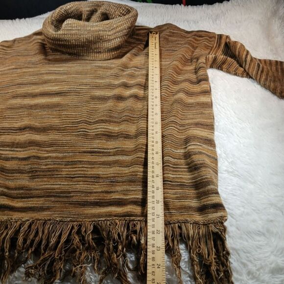Jones New York Sport Striped Earth Toned Turtleneck with Tassel Hemline Medium. - Picture 10 of 11